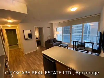 8 Colborne Street 1702, Toronto, On M5e 1e1
