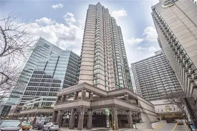 38 Elm Street 1109, Toronto, On M5g 2k5