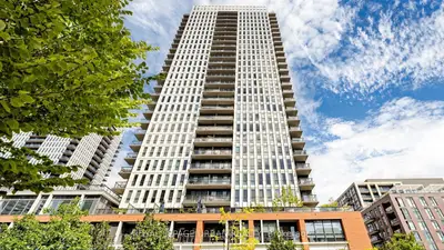 55 Regent Park Boulevard 2407, Toronto, On M5a 3h6