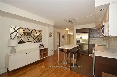 15 Maitland Place 1912, Toronto, On M4y 2x3