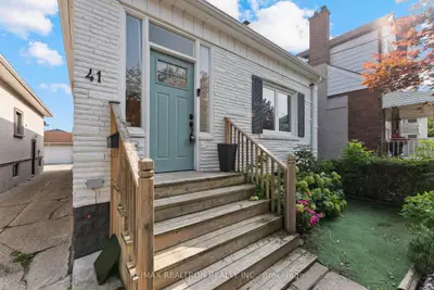 41 Ashbury Avenue, Toronto, On M6e 1v6