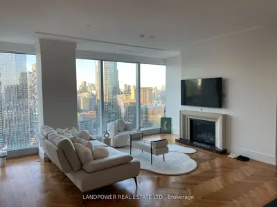183 Wellington Street 3702, Toronto, On M5v 0a1