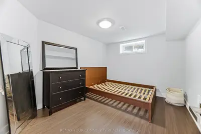 200 Goulding Avenue N Lower, Toronto, On M2r 2p4