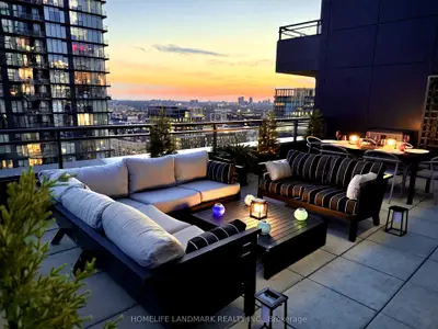 25 Telegram Mews 3107, Toronto, On M5v 3z1