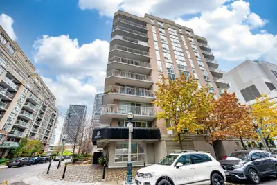 18 Stafford Street 602, Toronto, On M5v 3w4