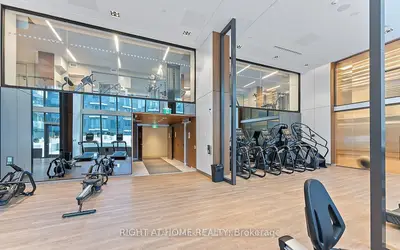 8 Olympic Garden Drive 2304, Toronto, On M2m 0b9