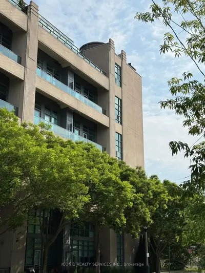 380 Macpherson Avenue 313, Toronto, On M4v 3e3