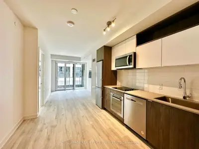 60 Princess Street 338, Toronto, On M5a 2c7
