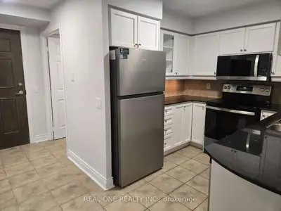 12 Rean Drive 611, Toronto, On M2k 3c6