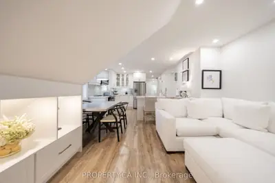963 Avenue Road 8, Toronto, On M5p 2k9