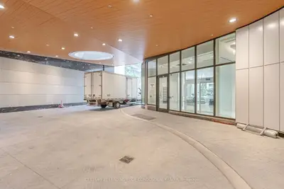 238 Simcoe Street 802, Toronto, On M5t 0e2