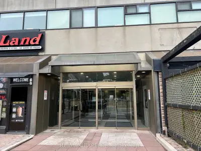 720 Spadina Avenue 308, Toronto, On M5s 2t9