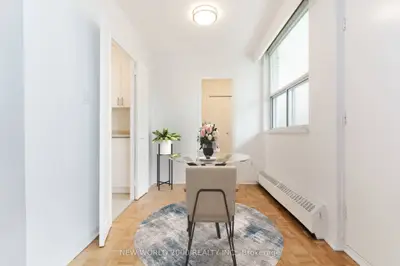 485 Eglinton Avenue E 308, Toronto, On M4p 1n2