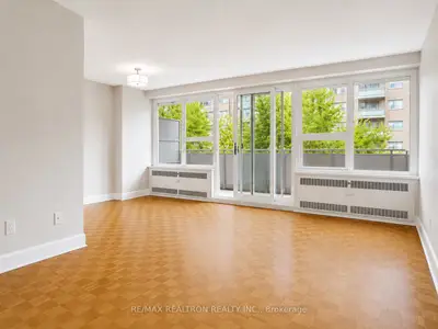 10 Shallmar Boulevard 503, Toronto, On M5n 1j4