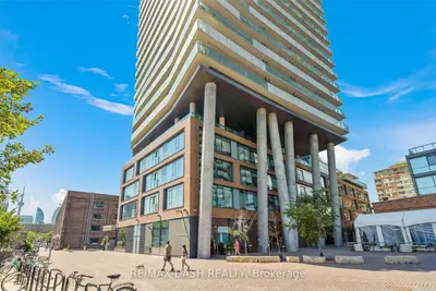 70 Distillery Lane 218, Toronto, On M5a 0e3