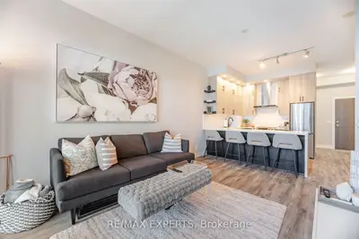 28 Linden Street 2207, Toronto, On M4y 0a4