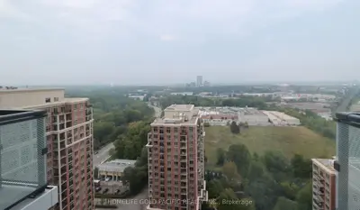 20 Inn On The Park Drive 2338, Toronto, On M3c 0p8
