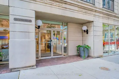 120 Lombard Street 803, Toronto, On M5c 3h5