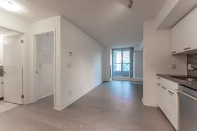 295 Adelaide Street W 201, Toronto, On M5v 1p7