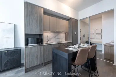 180 Front Street E Ph09, Toronto, On M5a 0a9
