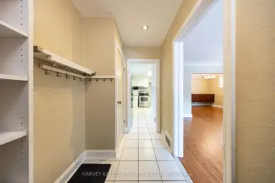 222 Joicey Boulevard Main, Toronto, On M5m 2v5