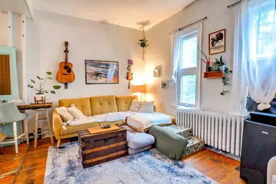 930 King Street W, Toronto, On M5v 1p5