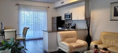736 Sheppard Avenue W 204, Toronto, On M3h 2s8