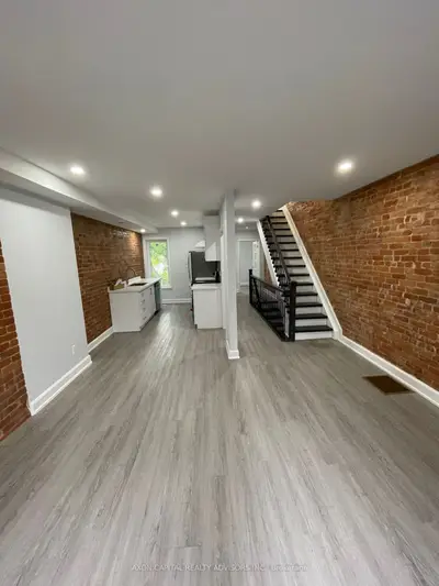 490 Gladstone Avenue, Toronto, On M6h 3h9