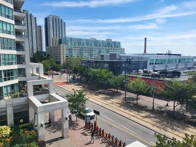 230 Queens Quay W #522, Toronto, On M5j 2y7