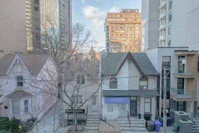 21 Scollard Street 313, Toronto, On M5r 1g1