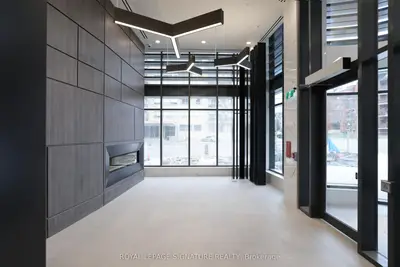2525 Bathurst Street 1205, Toronto, On M6b 2y9