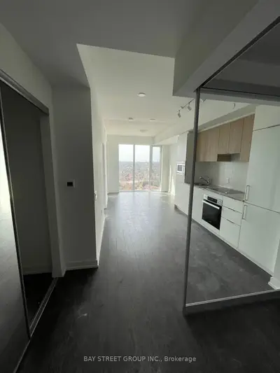 20 O'neill Road, Toronto, On M3c 0r2