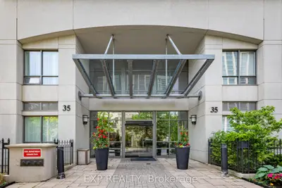 35 Hollywood Avenue 311, Toronto, On M2n 0a9