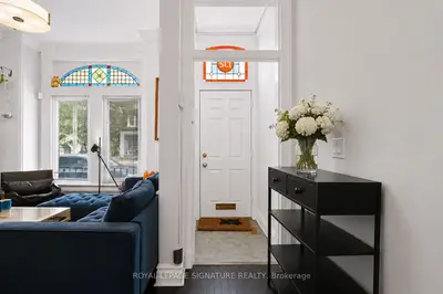 152 Parliament Street, Toronto, On M5a 2z1