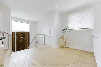 74 Navaho Drive, Toronto, On M2h 2x3