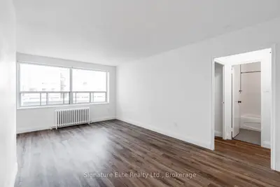 3 Swift Drive 206, Toronto, On M4a 2a3
