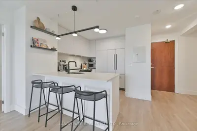 18 Kenaston Gardens 503, Toronto, On M2k 1g8