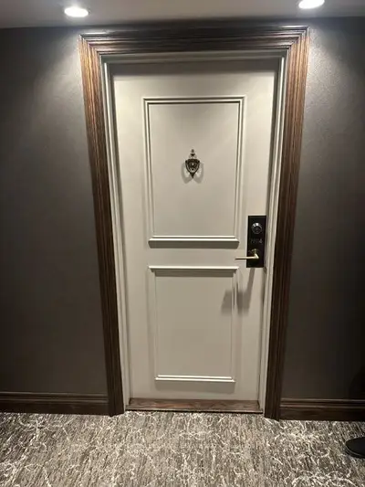 18 Lower Village Gate Ph4, Toronto, On M5p 3m1