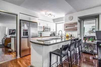 35 Balmuto Street 503, Toronto, On M4y 0a3