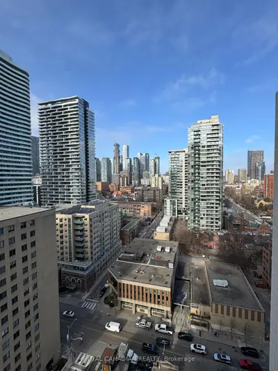 308 Jarvis Street 1806, Toronto, On M5b 0e3