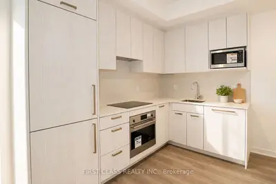 69 Curlew Drive 131, Toronto, On M3a 2p8