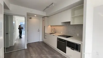 82 Dalhousie Street 3106, Toronto, On M5b 1y7