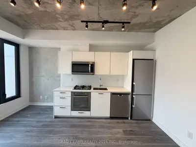 55 Ontario Street 617, Toronto, On M5a 0t8