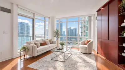 381 Front Street W 3011, Toronto, On M5v 3r8
