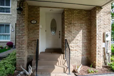28 Tangle Briarway, Toronto, On M2j 2m4
