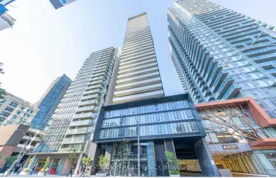 28 Wellesley Street E 3504 (den), Toronto, On M4y 0c4