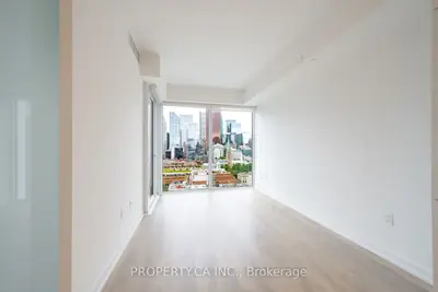 158 Front Street 1803, Toronto, On M5a 0k9