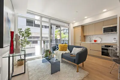 38 Widmer Street 810, Toronto, On M5v 0p7