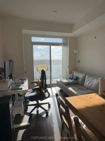 68 Canterbury Place 906, Toronto, On M2n 0h8