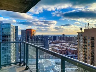 68 Abell Street 2210, Toronto, On M6j 0b1